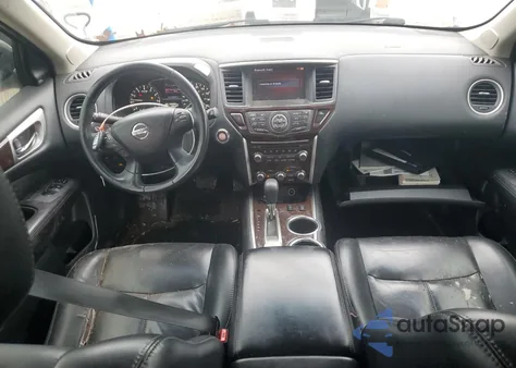 2015 Nissan Pathfinder S z USA, uszkodzony, nr VIN 5N1AR2MN7FC686150